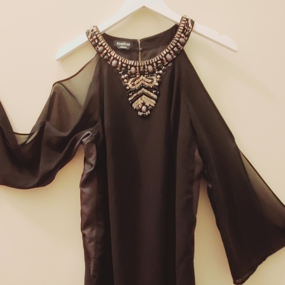 bebe very short dress with open shoulder sleeves XS with jewels and beads detail - Picture 2 of 6